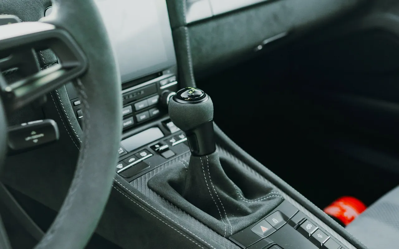 2023 Porsche 718 Cayman GT4 RS - Secondary View