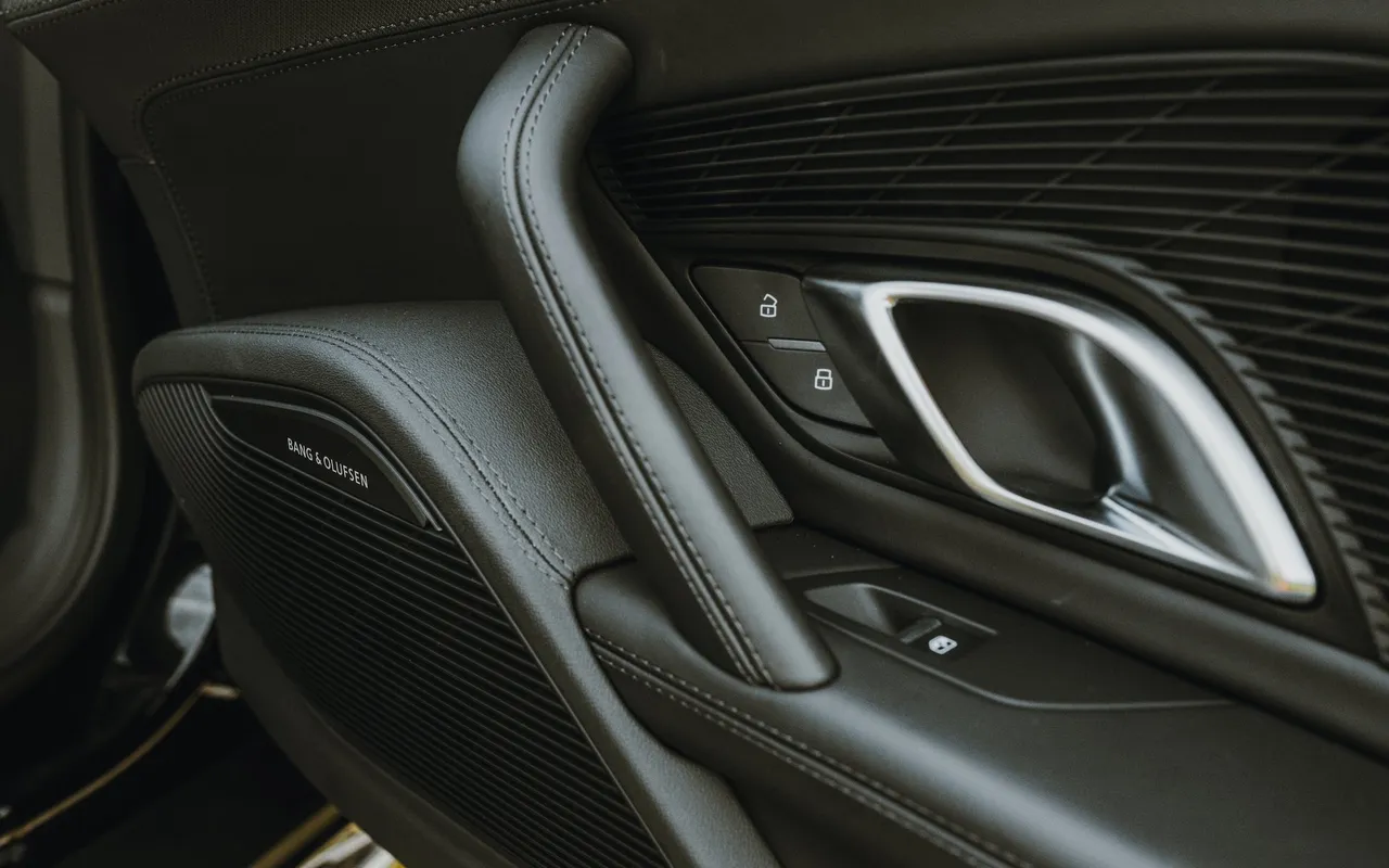 2023 Audi R8 V10 Performance - Secondary View