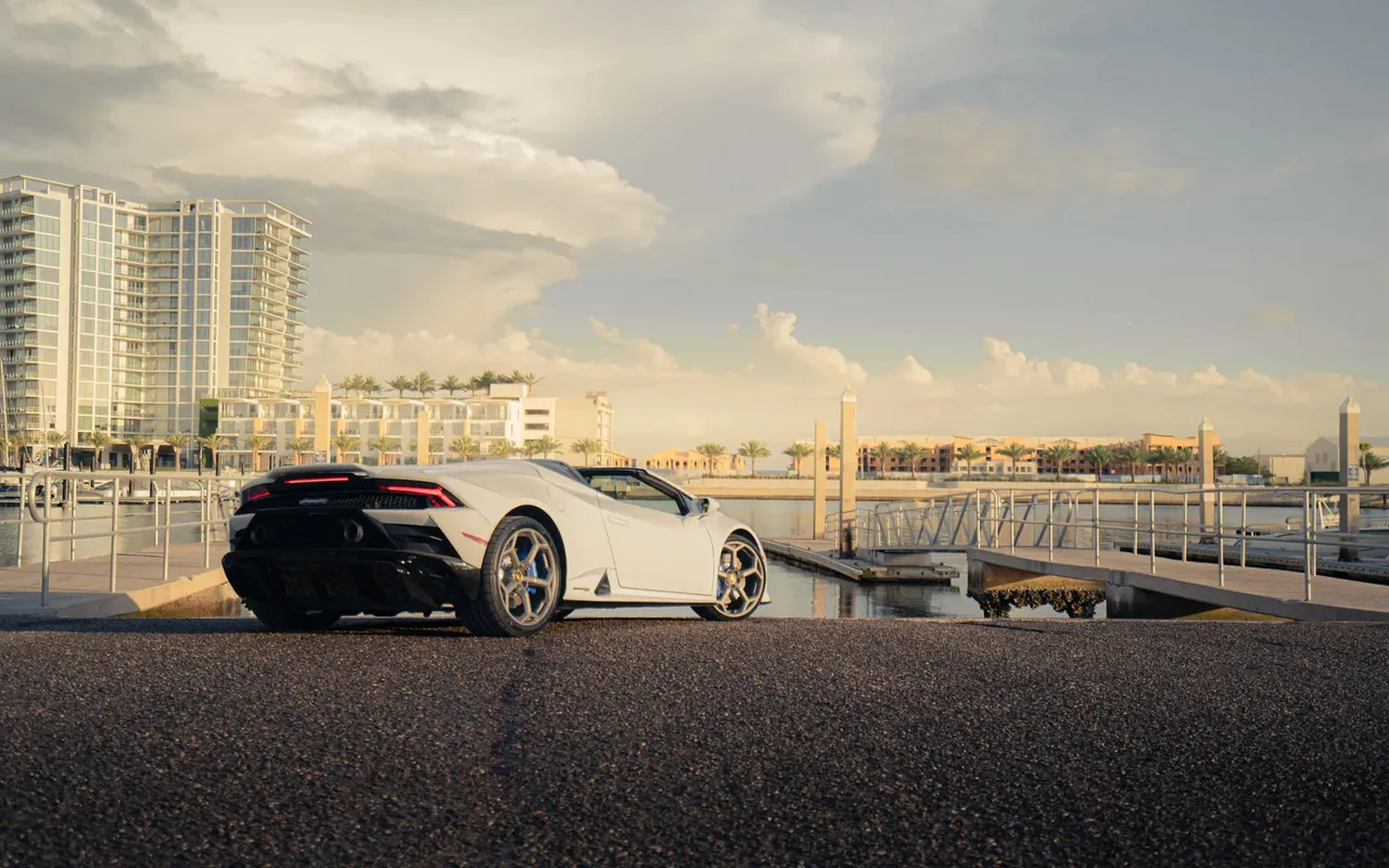 2023 Lamborghini Huracan Evo Spyder - Secondary View