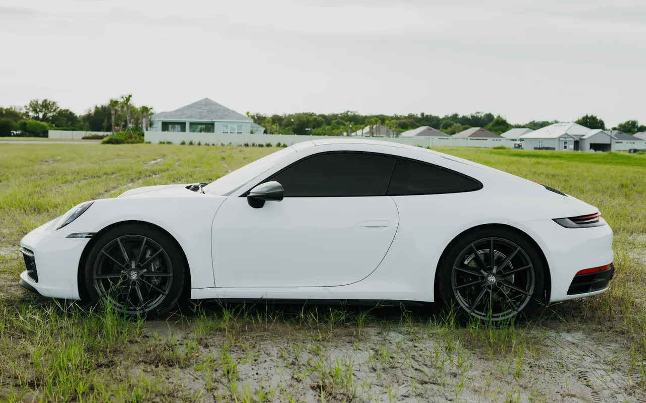 2023 Porsche 911 Carrera T - Secondary View
