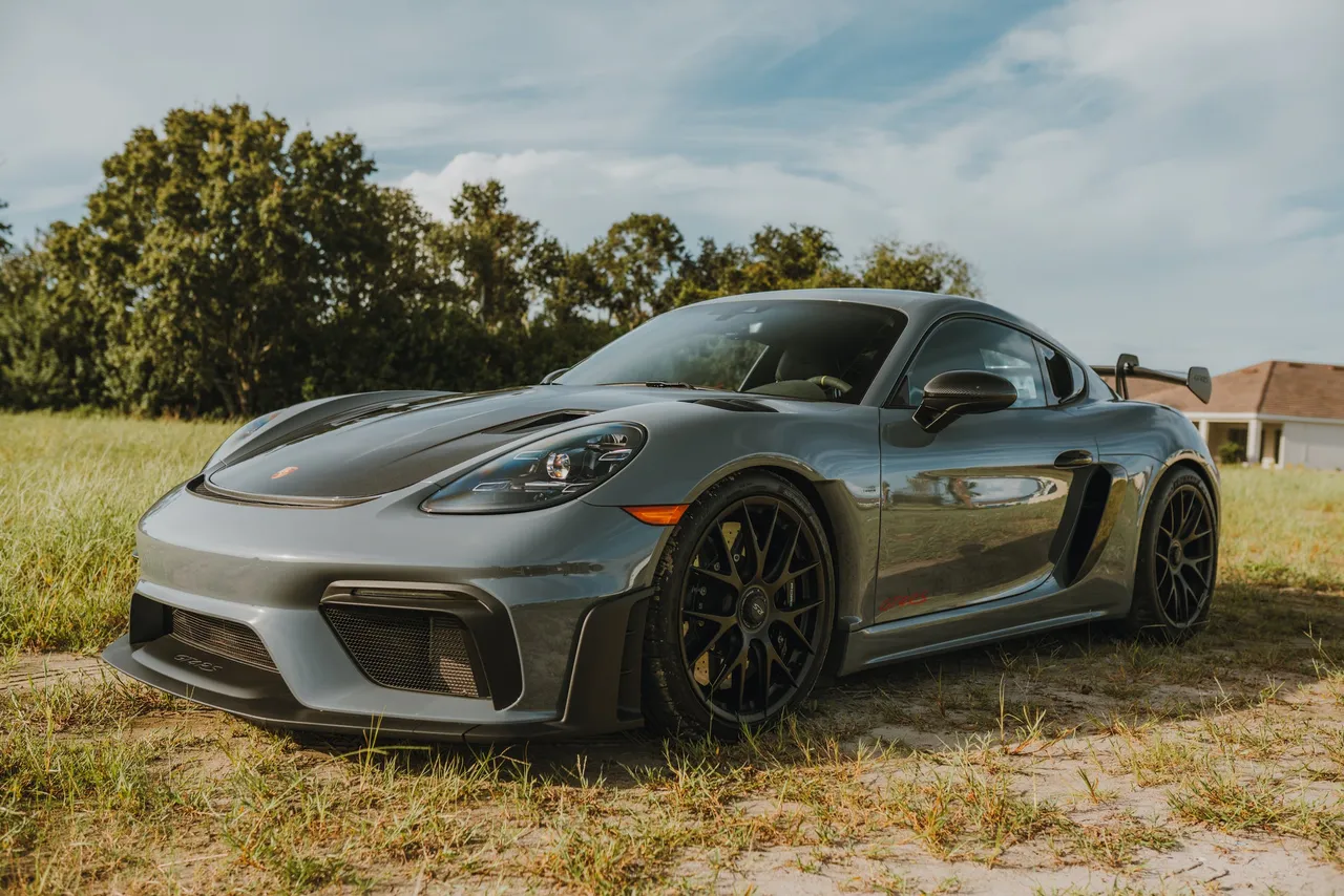 2023 Porsche 718 Cayman GT4 RS
