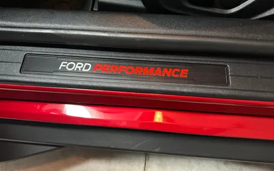 2020 Ford Shelby GT500 - Secondary View