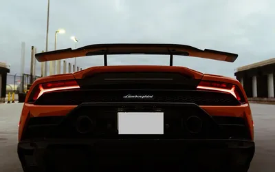 2021 Lamborghini Huracan Evo Coupe - Secondary View