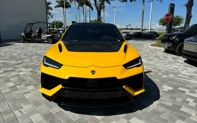 2024 Lamborghini Urus S - Secondary View