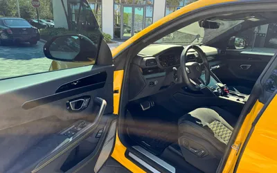 2024 Lamborghini Urus S - Secondary View